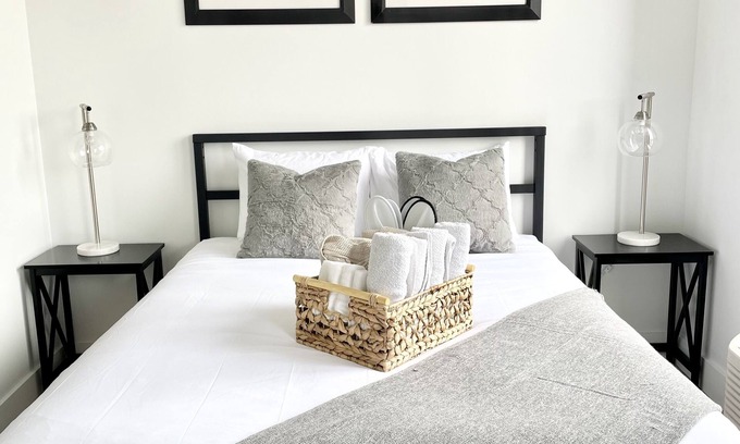 Elizabeth Apartamento | Large Queen Studio-mins to NYC, EWR,PRU,NJPAC,Dwntwn Newark, MetLife