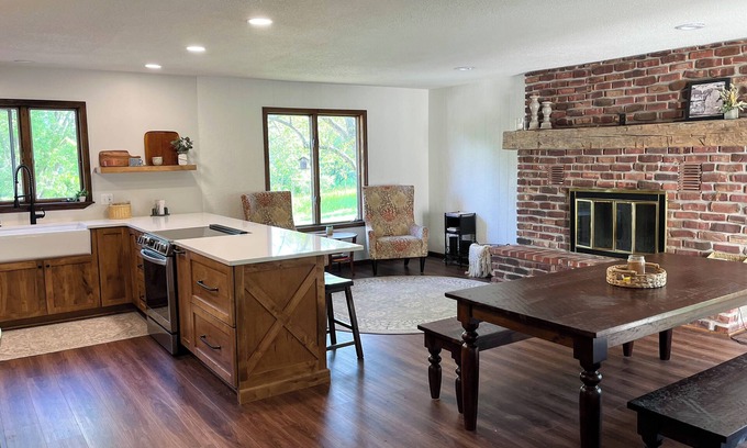 Maple City Casa | Large Ranch Home in the Heart of Leelanau County