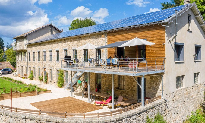Le Chambon-sur-Lignon Cabaña | Gran casa renovada, billar, futbolín, vista al río, terraza, diversas actividades