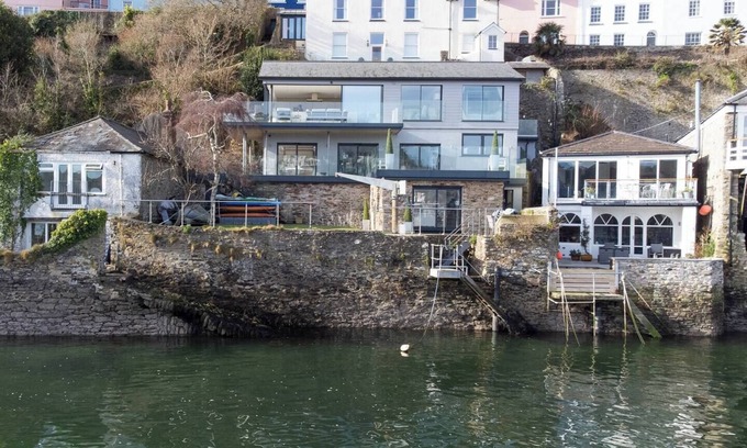 Dartmouth Casa | Large Riverside Retreat with Panoramic Dart Views
