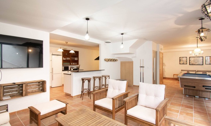 Uterga Casa | Amplia casa rural a 10 minutos de Pamplona