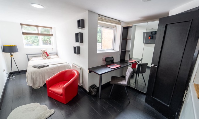 Selly Oak Apartamento | Estudio-Grande-Baño con ducha-Studio 4
