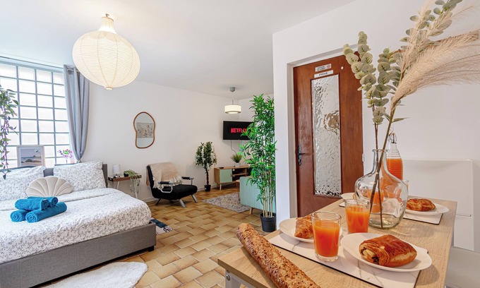 Le Pin Apartamento | Amplio estudio/ Olímpicos de 2024 / París Disneyland/Aeropuerto CDG / le Bourget