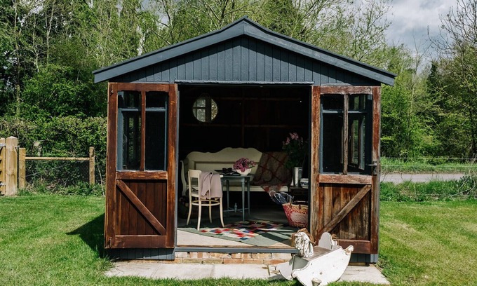 Brome Otro | Large Suffolk farmhouse great for Families & Friends Suffolk