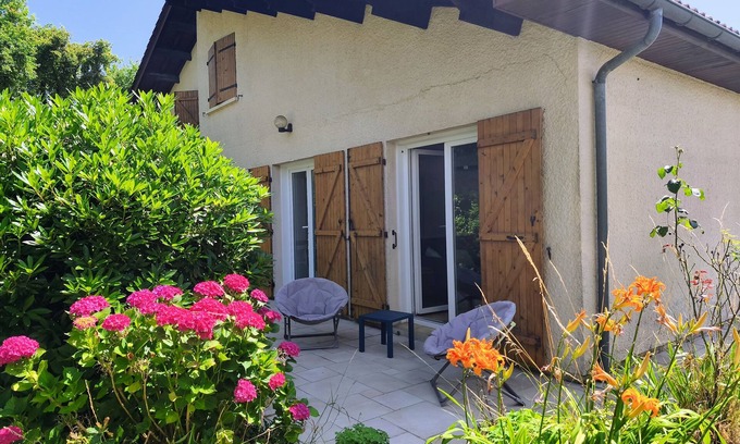Eysines Apartamento | Large T2 apartment with garden 5 minutes from the racecourse