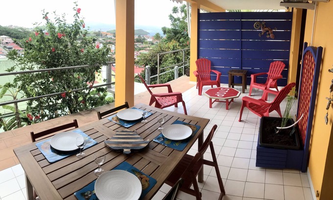 Les Jalna Apartamento | Large T2, Trois-Ilets, close to amenities and beach.