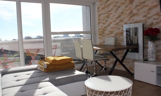 Gradignan Apartamento | LARGE T3 2 BEDROOMS