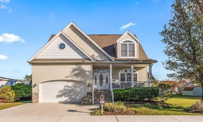 Little Salisbury Casa | Large Three Bedroom Beach House in Ocean City, MD