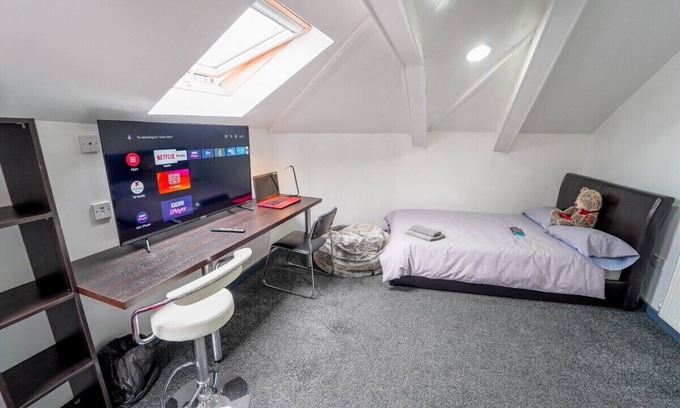Selly Oak Apartamento | Estudio-Grande-Baño con ducha-Studio 8