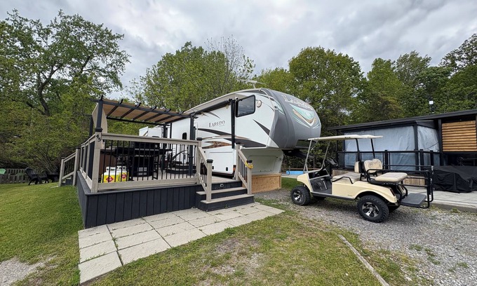 Sherkston Casa | Large Trailer at Sherkston Shores Resort