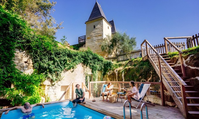 Chenehutte-Treves-Cunault Casa | Large Unusual Holiday Home with Pool on the Banks of the Loire in Anjou