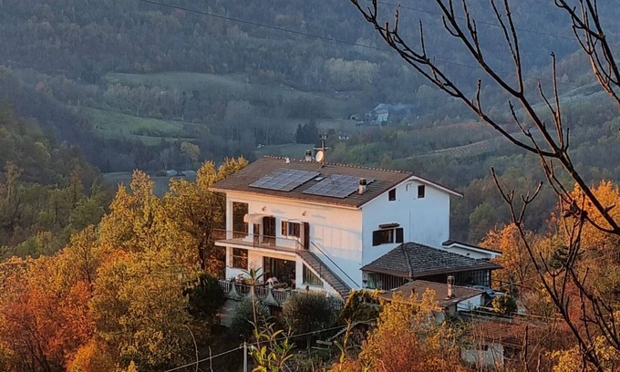 Cavatore Apartamento | Large vacation apartment in Piedmont surrounded by nature
