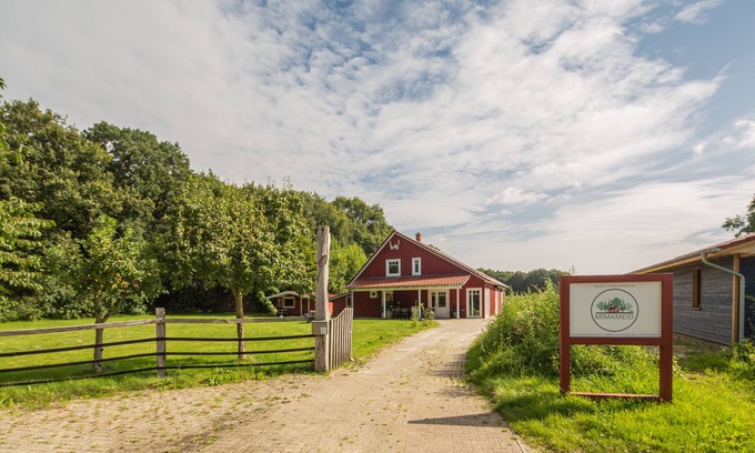 Vrees Casa | Large vacation home 210 sqm with 6 bedrooms and 5 bathrooms right next to the forest!