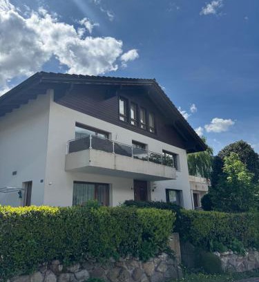 Quarten Apartamento | Large vacation home with mountain views