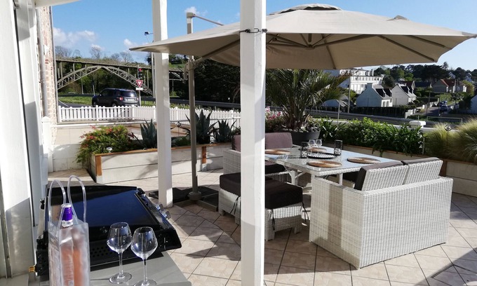 Erquy Apartamento | Grandes lofts muy luminosos de 60m2 con magnificas vistas al mar.