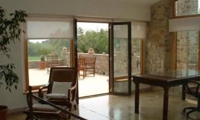 Torroella de Montgri Cabaña | Gran villa con piscina en un entorno natural excepcional