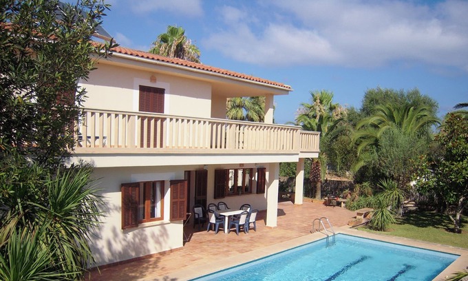 Sa Coma Casa | villa de 400m2 a 150 metros de la playa piscina, 6 habitaciones, 4 baños, WIFI