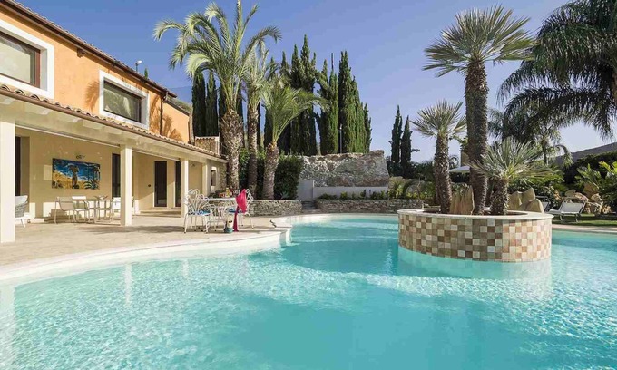 Agrigento Villa | Villa de vacaciones en Italia, Sicilia, Sicilia, Agrigento, aire acondicionado, piscina, cerca de la playa, internet wi-f