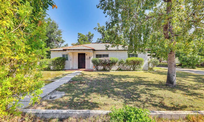 Mesa Casa | Large Yard & Patio: Historic District Home in Mesa