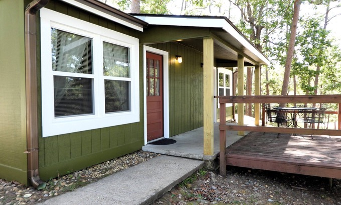 Royal Cabina | Largemouth Cabin