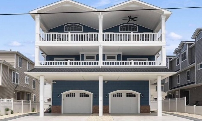 Townsend's Inlet Casa | Larger Townhouse New to the Rental Market