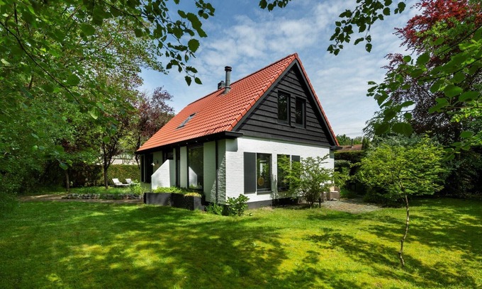Nieuw-Haamstede Casa | Larixweg 4 holiday villa on a unique location near the sea