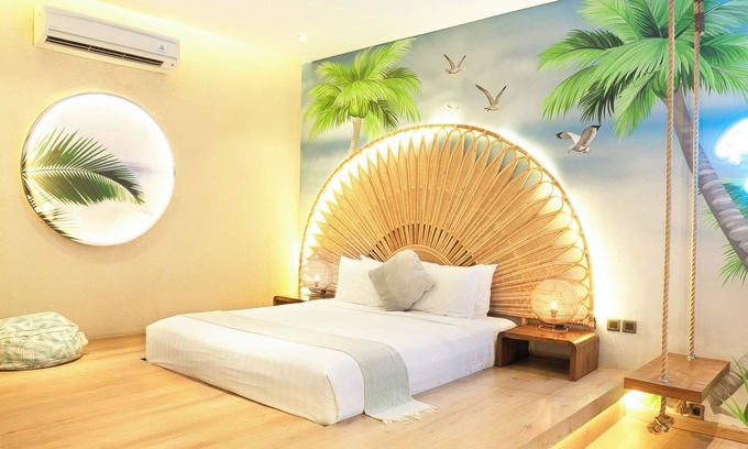 Batu Bolong Hotel | Larose Villas and Boutique Camp