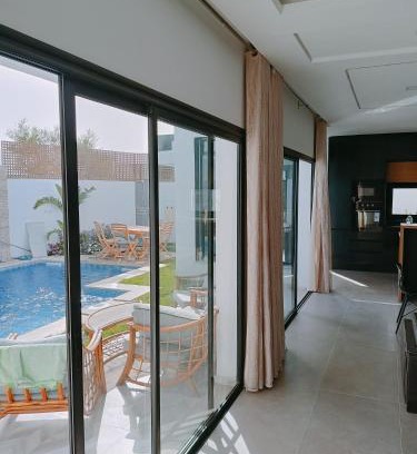 Aghir Villa | laryne