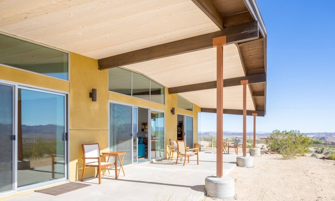 Joshua Tree Casa | Las Alas Del Sol- A Desert Architectural Gem 2 Bedroom Home by RedAwning