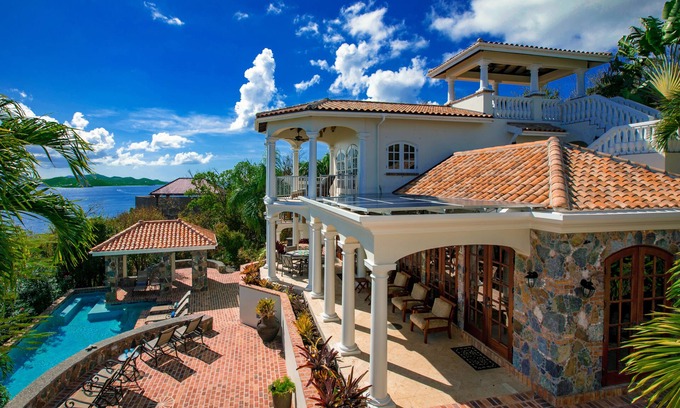 Great Cruz Bay Villa | Las Brisas Caribe - Una lujosa y privada calle 4BR John Villa