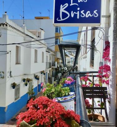 Centro histórico de Estepona Hotel | Las Brisas - Estepona Old Town