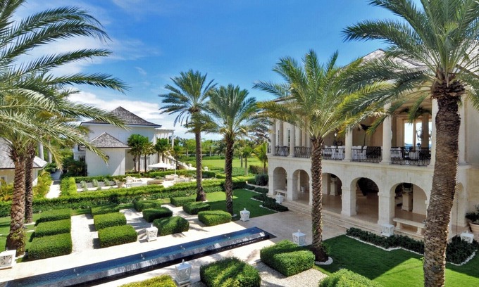 Punta Cana Villa | Luxury 9-bedroom ocean and golf front mansion with full service staff in exclusive resort