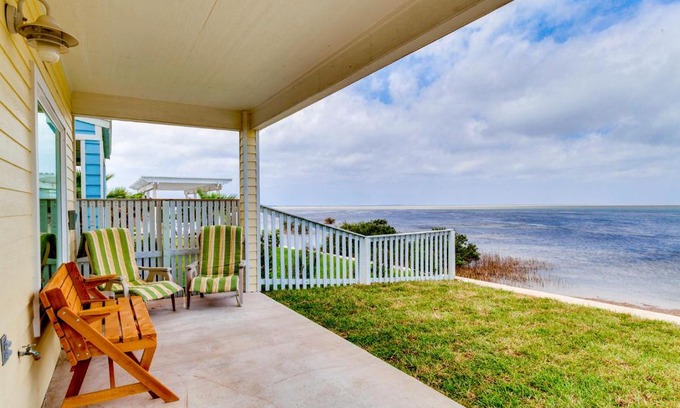 Port Isabel Casa | Las Joyas Bayview Home