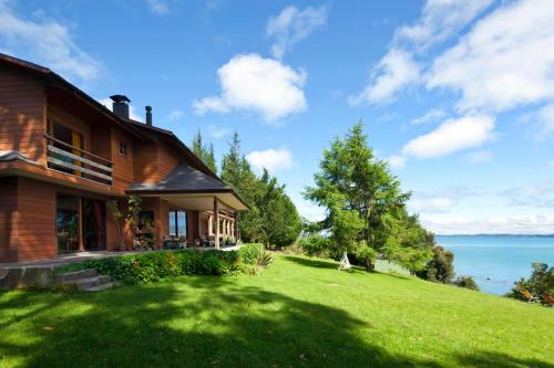 Puyehue Cabina | Las Juntas Ecolodge