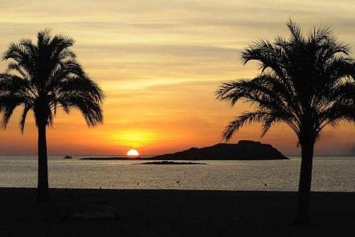 Carboneras Apartamento | Las Marinicas -Primera línea de la playa-