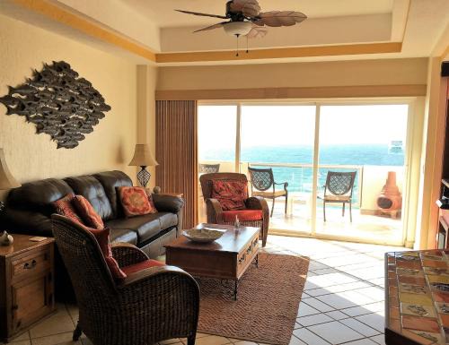 Puerto Peñasco Apartamento | Las Palmas Resort at Sandy Beach- Condo Grande 704 condo