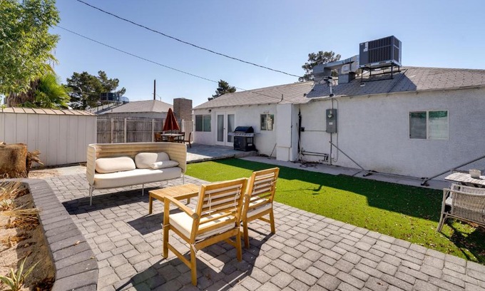 Downtown Las Vegas Casa | Las Vegas Home with Patio and Grill 6 Mi to The Strip
