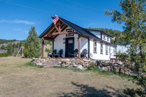 Philipsburg Casa | Last Best Loft-cozy Loft Cabin W Stunning Views!