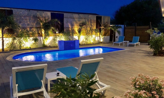 Opal Villa | NUEVA VILLA DE LUJO 4 + 1 BDR, 6 BAÑOS A RITZ, MARRIOTT Y PALM BEACH