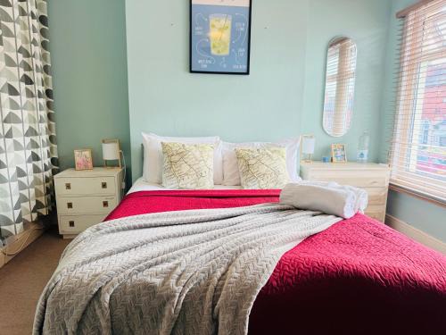 Birmingham Apartamento | Last-Minute Reserve l Exclusive Deal l Sleeps Up to 5 l Free Parking l cottage l close to city