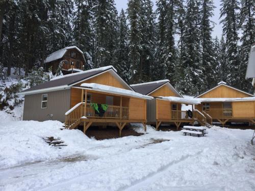 Malakwa Cabina | Last Spike Lodging