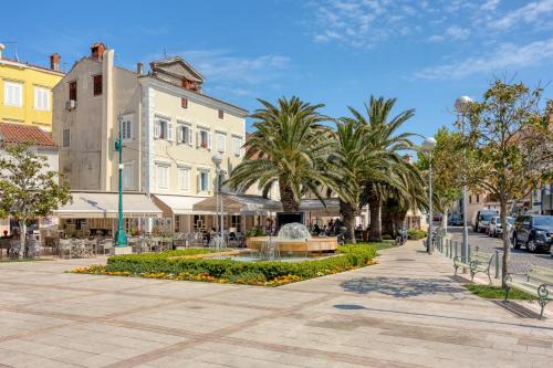 Cove Murtar Hotel | Lasta Lošin Town Rooms - Happy Rentals
