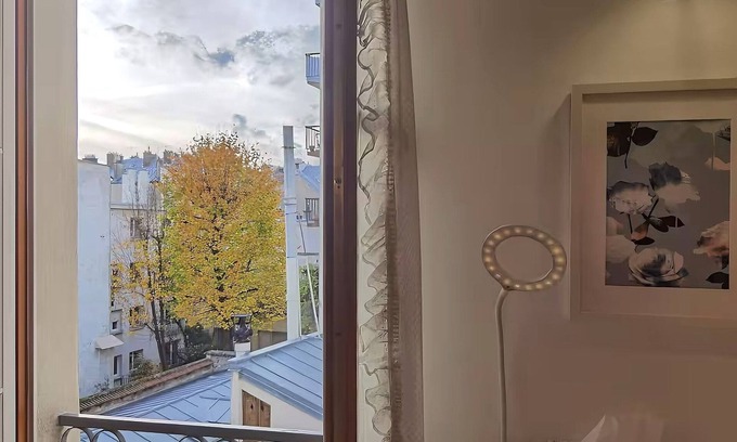 5th Arrondissement Apartamento | Latin Quarter Stay for 4 near Panthéon/Near Metro/Paris Centre