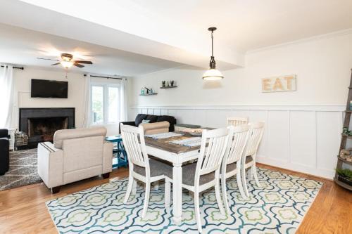 Northeast Virginia Beach Casa | Latitude Adjustment