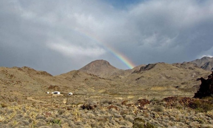Terlingua Casa | Retiro de risa de caballo: 3bdr Inicio W / Corral del caballo en 217acres