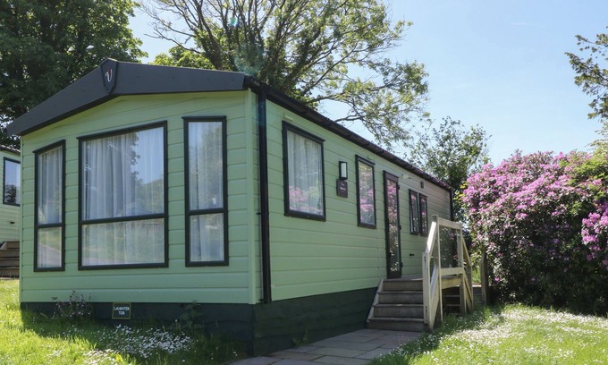 Tavistock Casa | LAUGHTER, pet friendly, with a garden in Moortown