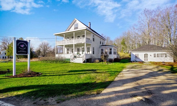 Pemaquid Beach Casa | Laughton House & Cottages