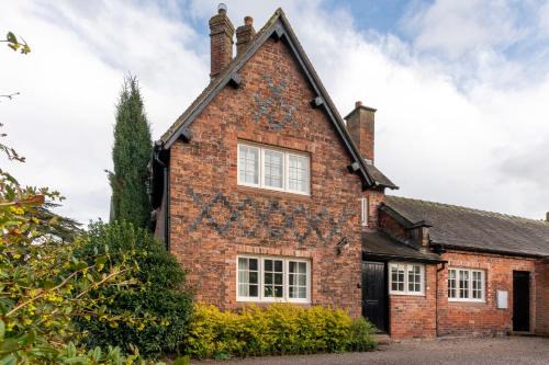 Northwich Casa | Laundry Cottage