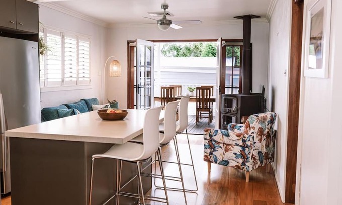 Stroud Casa | Laundry Lane Cottage