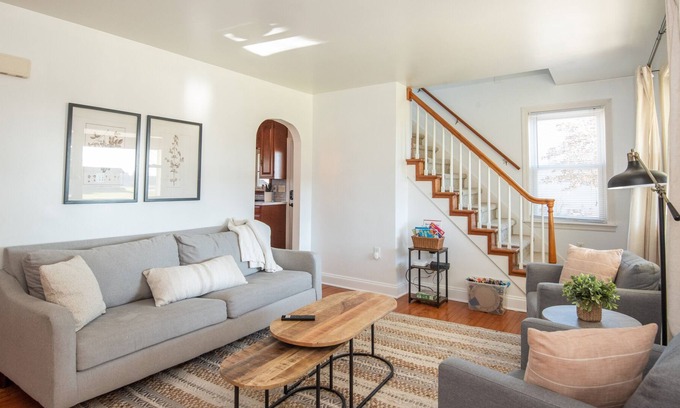 Lititz Casa | Laurel Cottage 4 BR 1 Bath